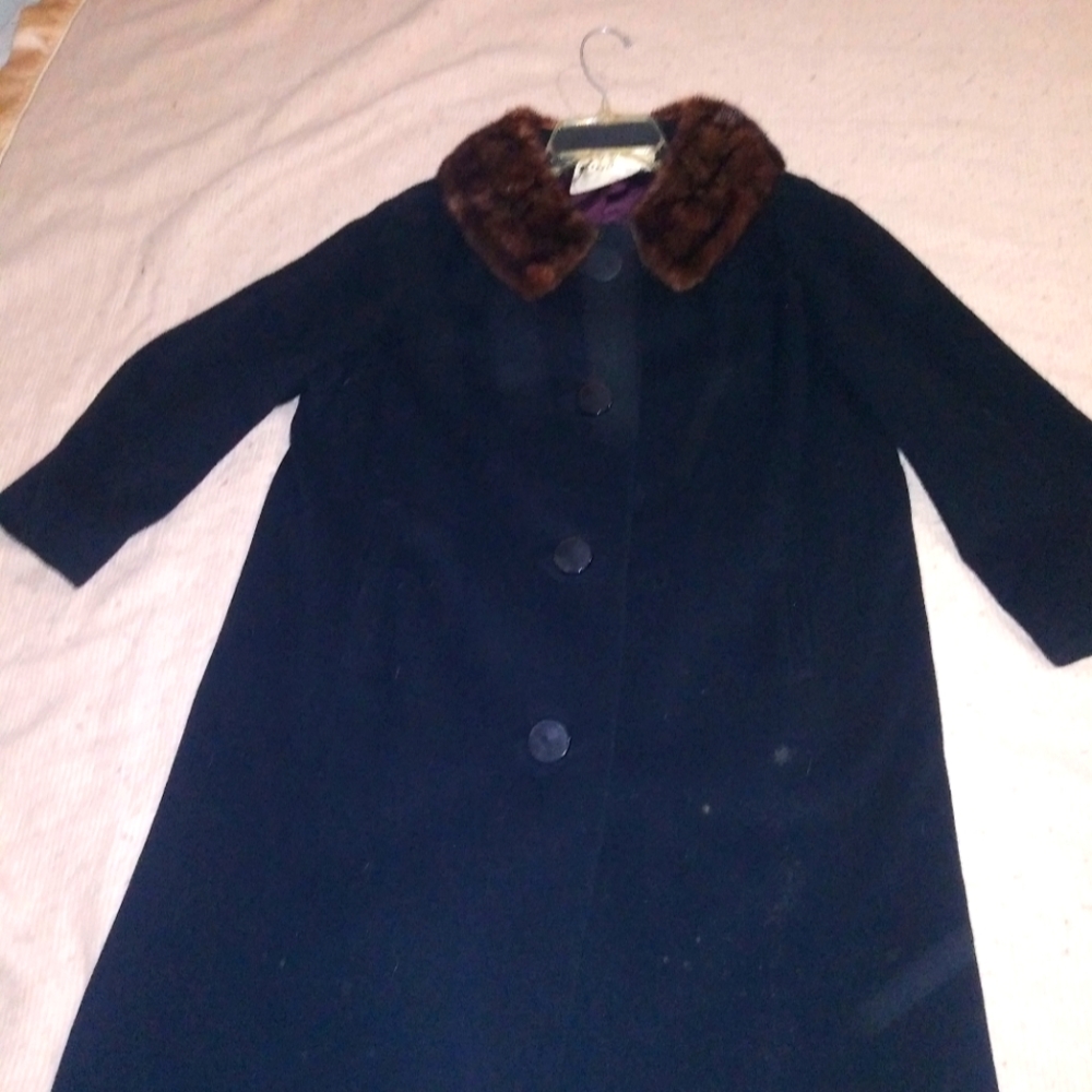 Vintage wool black fur collar long coat